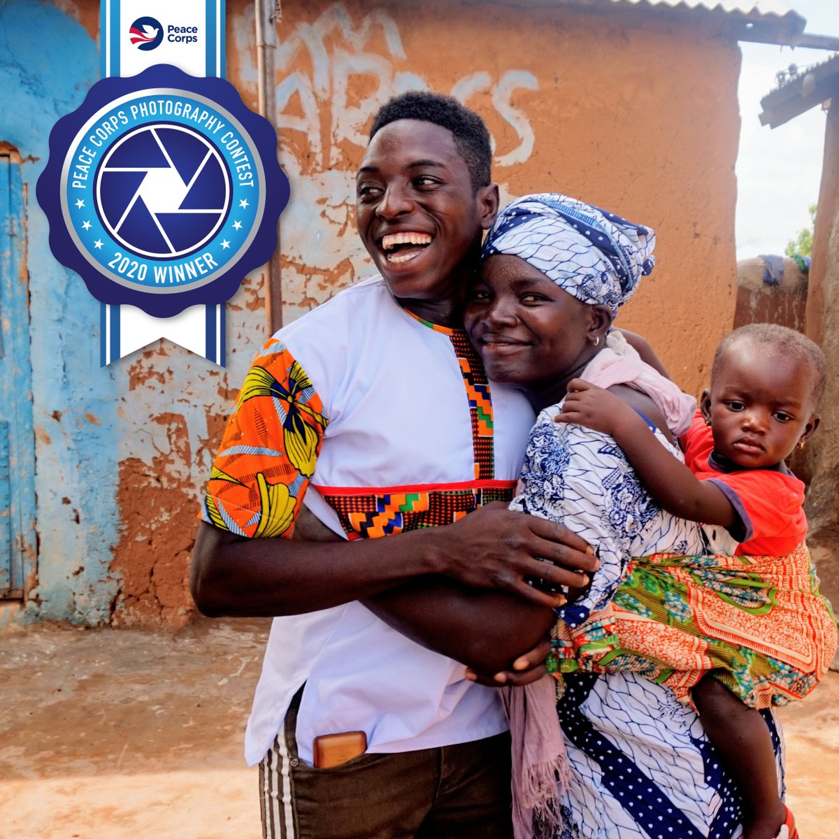 PeaceCorps's tweet photo. Here's the 2nd place photo for Goal 3, starring this new father’s radiating smile that transports you to his daughter’s naming ceremony in northern Ghana.
📸 Peace Corps Ghana Volunteer Rachel
#PeaceCorpsWeek #PhotoContest #HowIseePC https://t.co/d6zvRYpE5X