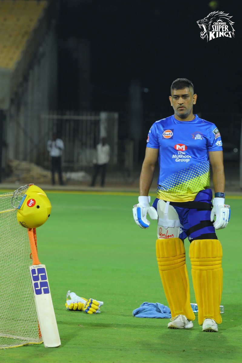 msdfansofficial's tweet photo. This picture of Mahi looking at the bat with steely eyed determination is everything!🦁🔥💛

Picture Courtesy: @ChennaiIPL 
#WhistlePodu #MSDhoni #IPL2020 https://t.co/sfqprjJbhD