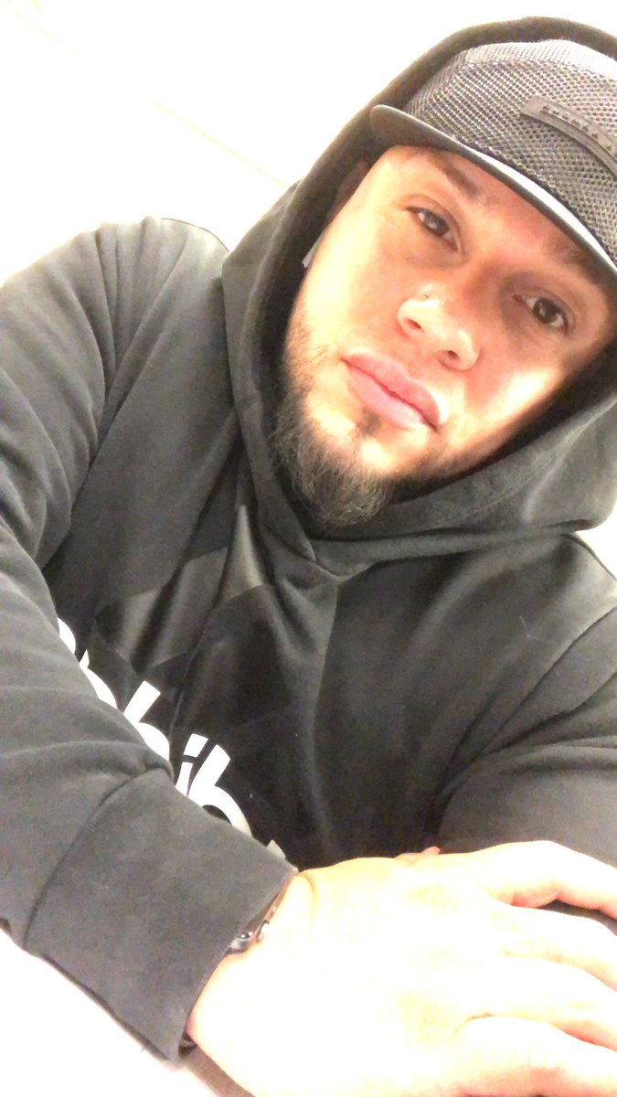 flores_OJ84's tweet photo. 😴😴 https://t.co/WhVM7XnvQw