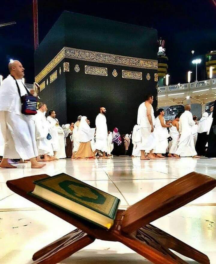 Niii_Saaa's tweet photo. سب خواہشوں سے بڑھ کر ایک خواہش ہے یارب،
کعبہ کے سامنے تلاوت سورہ رحمان کروں 😇❤
#JummahMubarak 

#زهرا https://t.co/9h6Yh3ZTd9