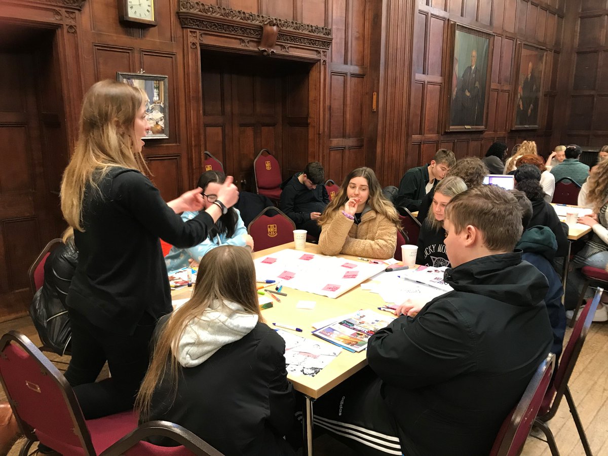 UoBrisFSSLOutr1's tweet photo. Year 12 students at our Decoding Gender in the Media event, producing thought-provoking posters with tons of inspiration and creativity @BristolUni @SPAISBristol #outreach #wp #bristol https://t.co/7i90e3XIbp