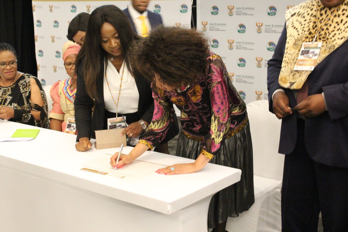 the_hda's tweet photo. Adoption of the 2020 Human Settlements Indaba Declaration on strengthening #StrategicPartnerships to transform human settlements for spatial justice and social cohesion. #DHSIndaba https://t.co/AoV7zYJsaR