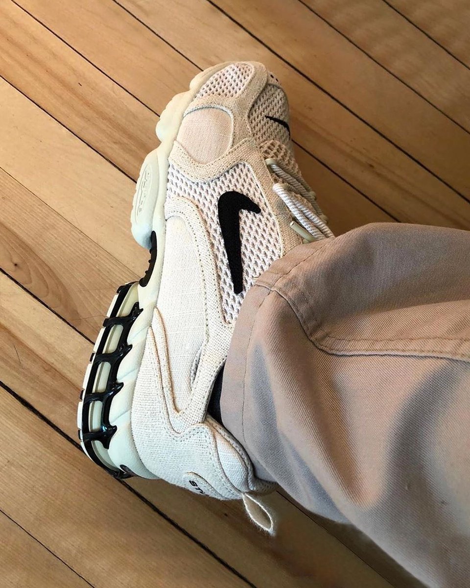 claquette nike x stussy