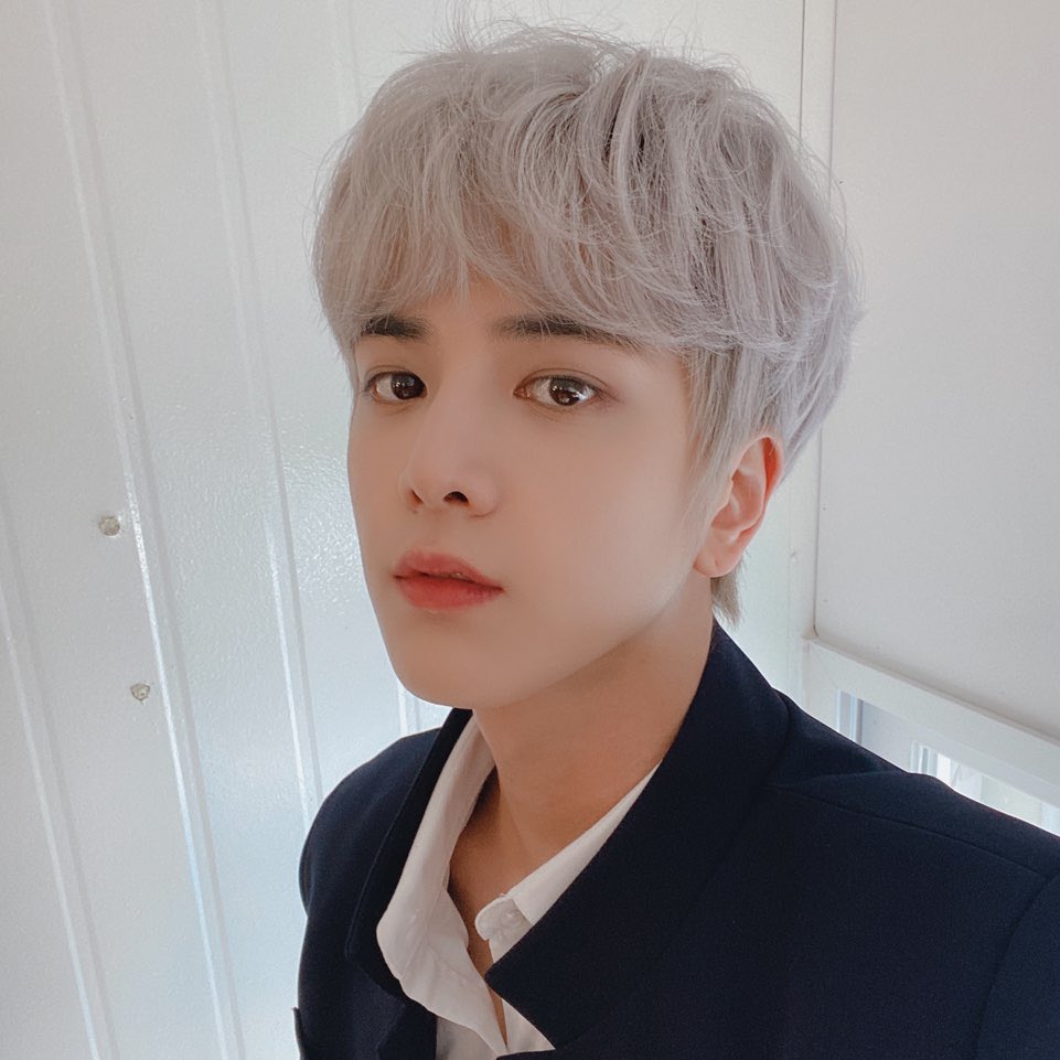 WE_THE_BOYZ's tweet photo. (영훈) 더비 약속 🤙 https://t.co/X8H9pzampI