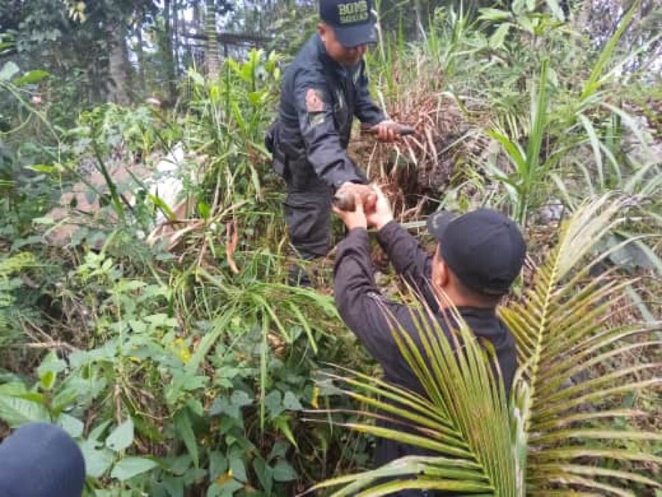 PsuptTacio's tweet photo. RECU COR: UXO, it doesn’t matter either big or small it can kill, that is why we put our best effort to find and RSP them. This is among our humble good deed that we try to do everyday.... https://t.co/jXHKWFEHnA