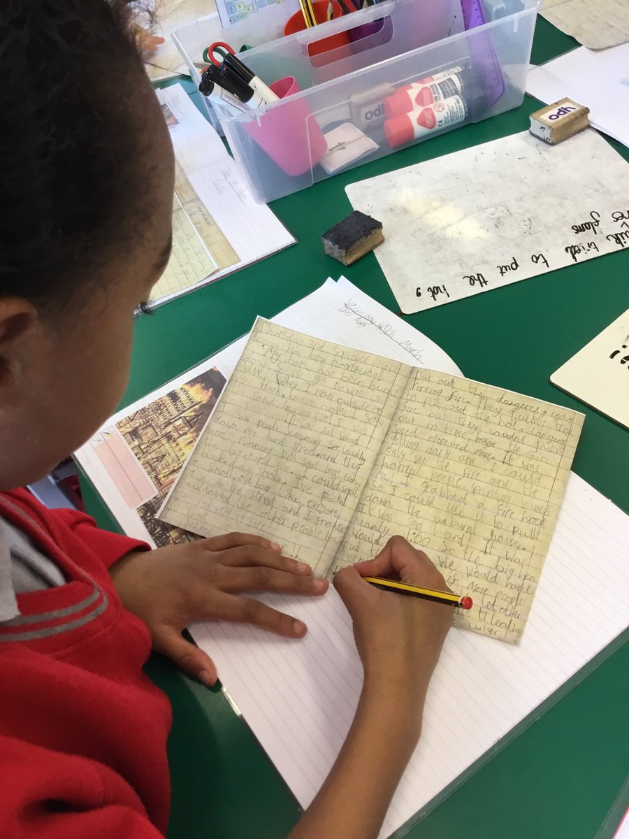 Willows_Primary's tweet photo. Lots of writing going on this morning across school. #4RG #2KB https://t.co/Rg948rjHOI