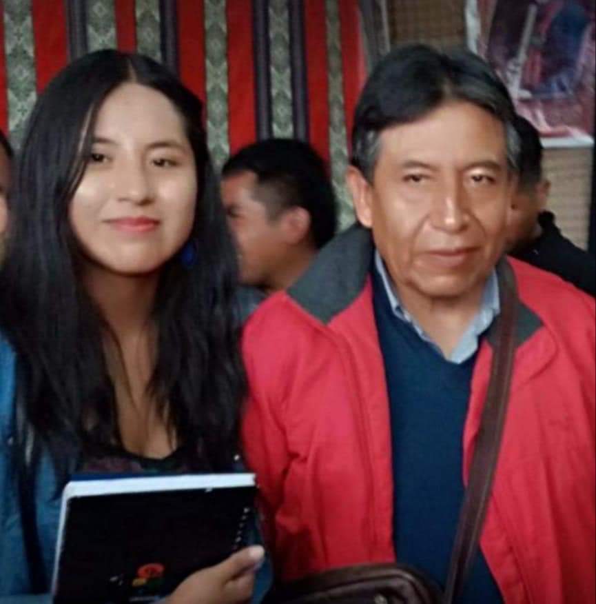 Sumaj_Warmi's tweet photo. 🛑 Identifican a instigadora de la destrucción del palco oficial para el  desfile en #ELAlto, programado para  hoy 6 de Marzo, se trata de Barbara Lucía Calderón Plata, quien fue candidata a diputada por el #MAS en las elecciones fraudulentas que convocó Evo en #20Oct. https://t.co/GwZxjiBrA3