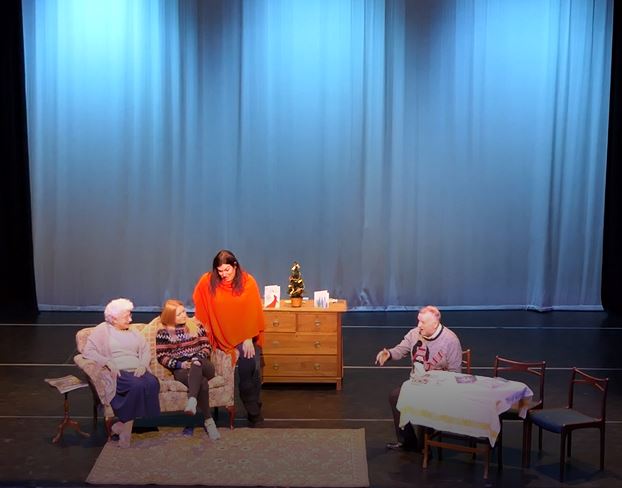 HistoryTroupe's tweet image. Our #AgeingBritain #workshop with @SM6_MHSC_Acad @SM6Hull Thank you to over 120 students #aspiring at #careers in the #NHS as we took on different roles and interpersonal skills to help care for patient and family needs – everything from #MedSchool #pharmacy  #nursing #carers