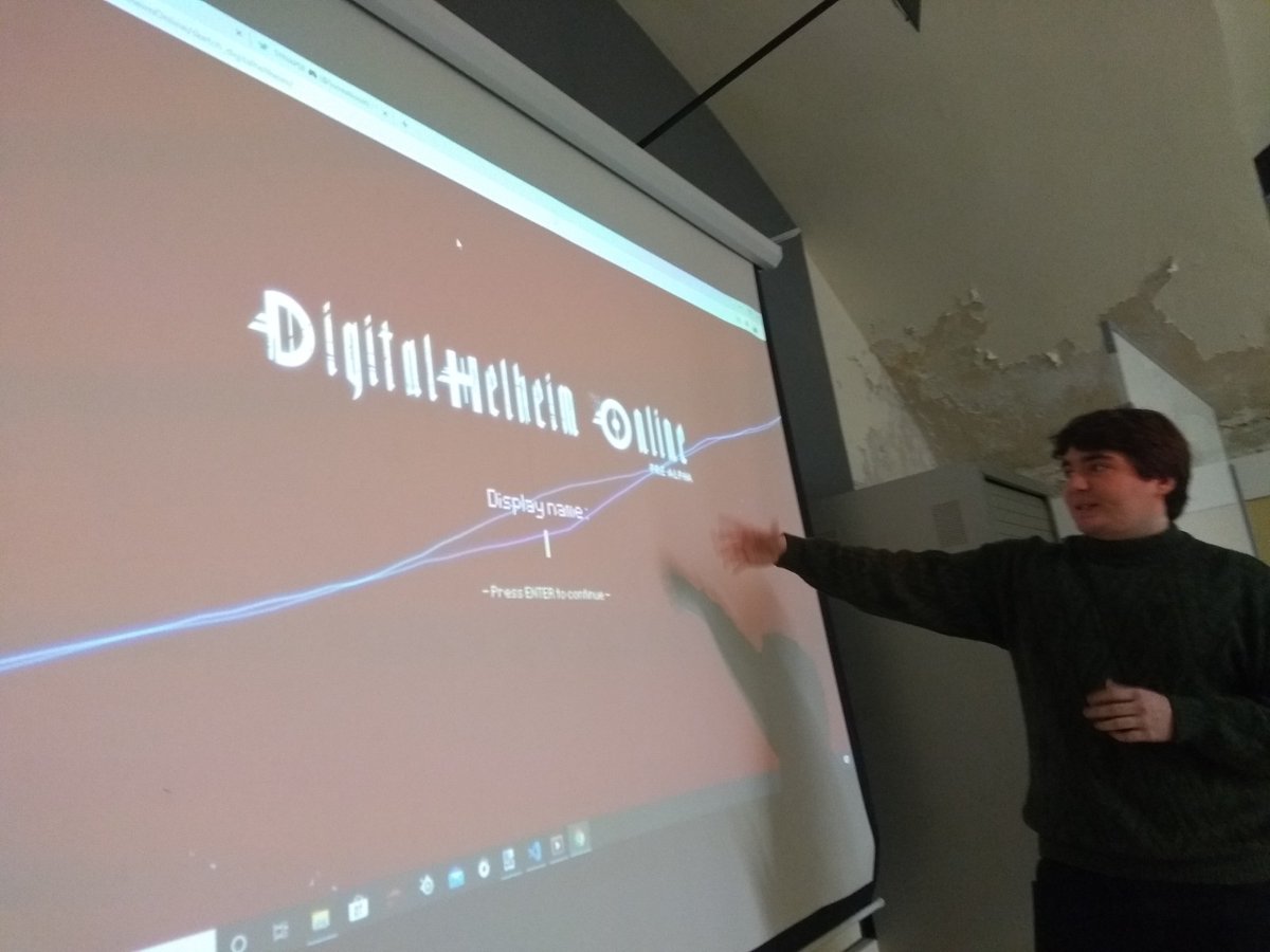 Surrealboost's tweet photo. Yesterday we had the pleasure of discuss the math behind our first-year projects and SYNAPSE with the @ENTI_BCN algebra class students. Thanks for the opportunity, @kokopus_dark https://t.co/cNftwqhssj