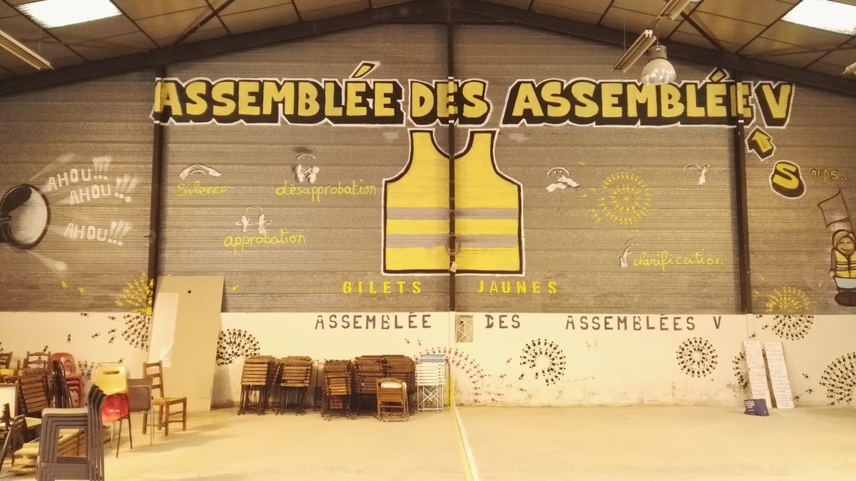 rapportsdeforce's tweet photo. L'#Ada5 des #GiletsJaunes commence aujourd'hui à #toulouse.
Par ordre de priorité :
1: Comment sortir du capitalisme ?
2 : Quelles stratégies de lutte ?
3 : Que faire de la Constitution ?
4 : Cmt étendre les services pblcs ?
5 : Cmt organiser le mvt gj ? https://t.co/MtQrgnEKRL