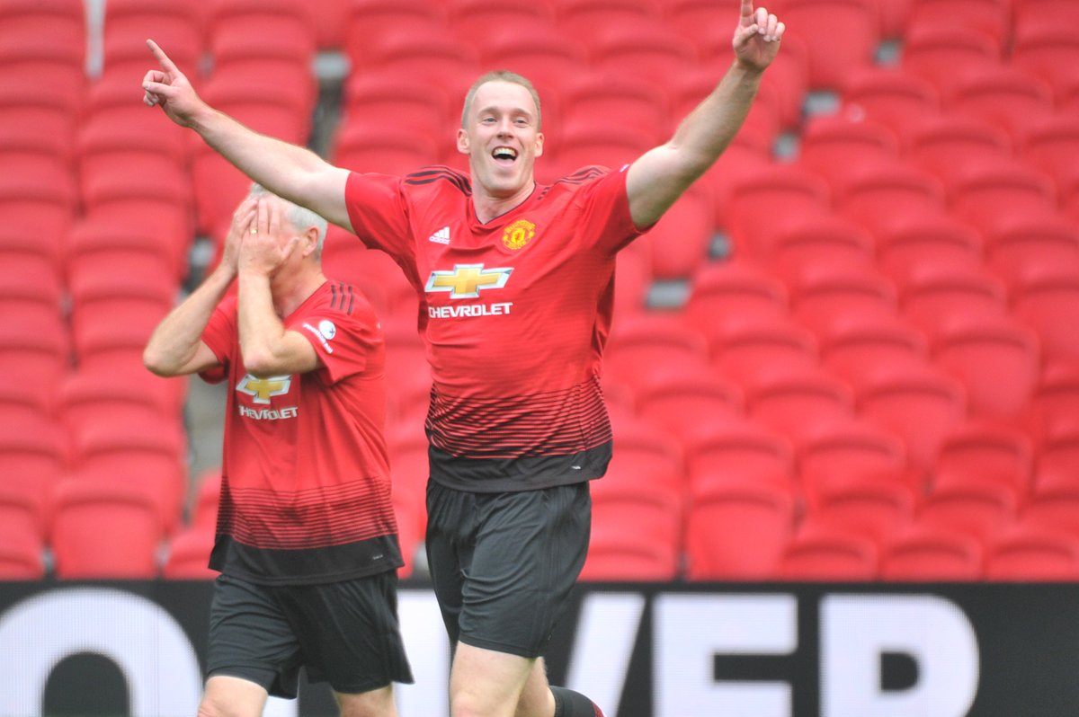 FootballAid's tweet photo. ποΈ MAN UTD DATE CONFIRMEDποΈ
π΄βͺοΈ The #FootballAid20 game at Old Trafford will be on Sat 16th May!
β½οΈ Pull on your #MUFC kit & #LiveTheDream!
βοΈ 1 x Last 45min Position Available Here π https://t.co/6G2MMLzhAM
β€οΈ Raising #charity funds for @MU_Foundation https://t.co/DrGoHbsZFH