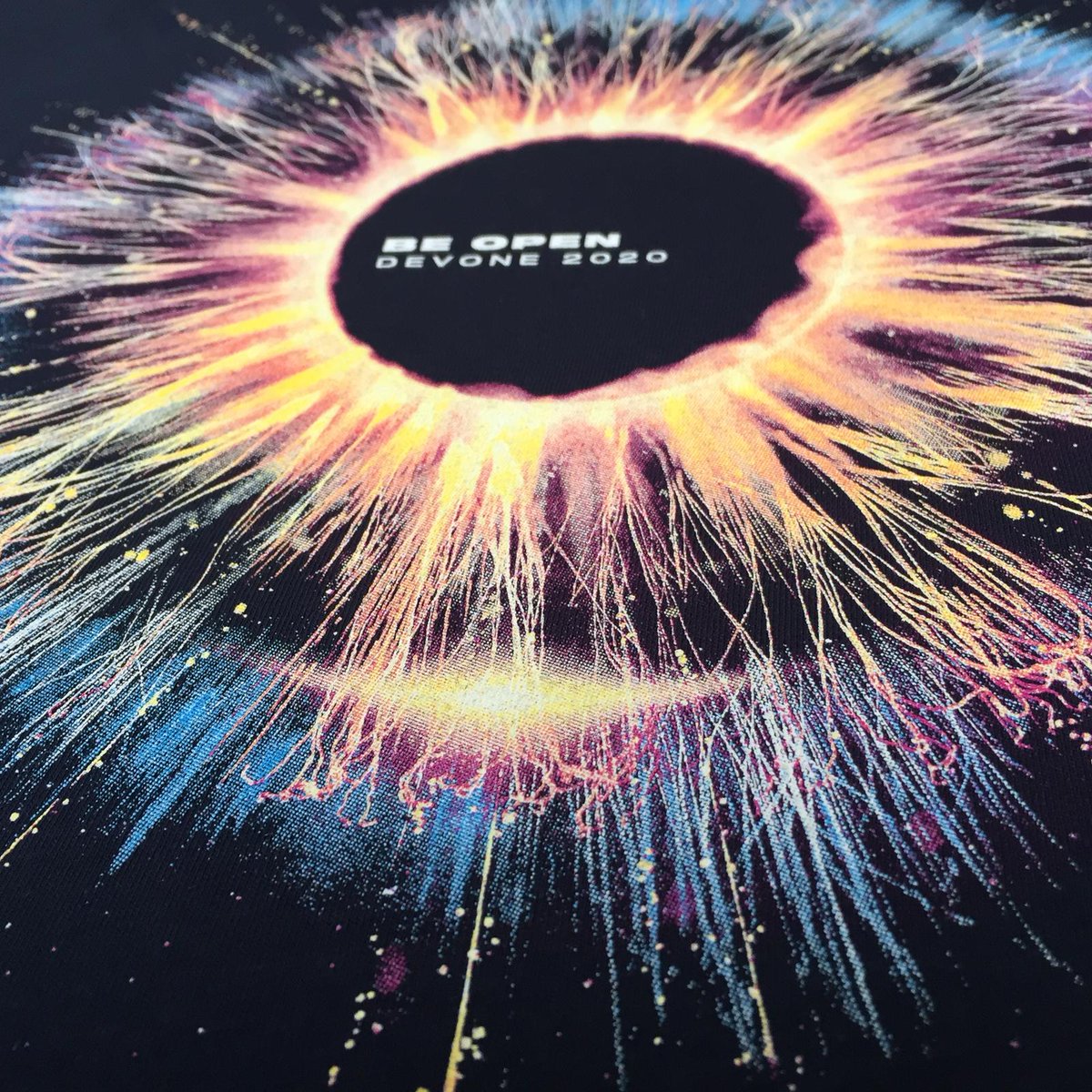 DevOneLinz's tweet image. No #DevOneConf without #merch 👕. Curious how this year&apos;s legendary DevOne T-Shirts will look like? Well, time for a little look behind the scenes! Thank you @TrashShirts, you did an amazing job once again! 🥳🙌

Need a ticket? There you go: bit.ly/2TMl1jw