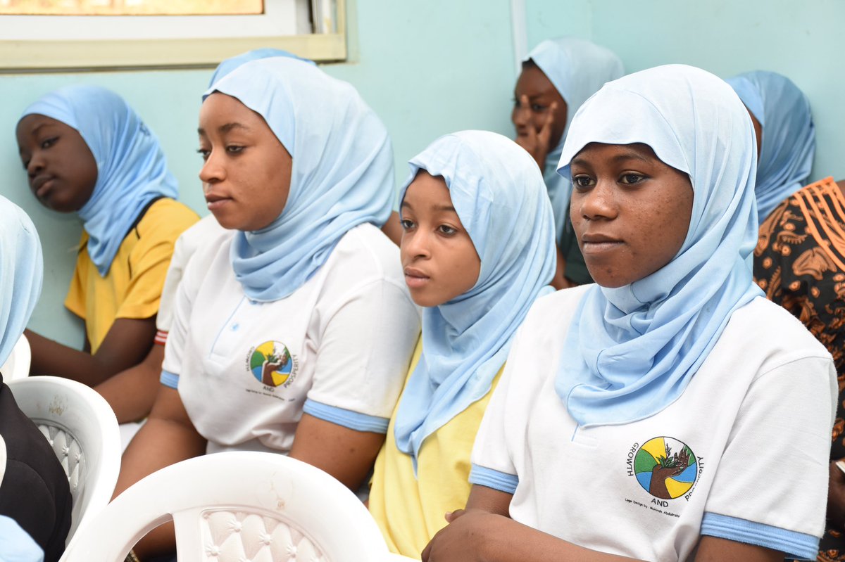 SHE_Initiative_'s tweet photo. Photospeaks: Boostfidence “Destination one”
#girlpower #womenempowerment #communitydevelopment #equality4all #abuja #kaduna #africa #nigeria #trendingnow #SHEInitiative #tgif #hmsschoolkaduna https://t.co/XENxfYvaSJ