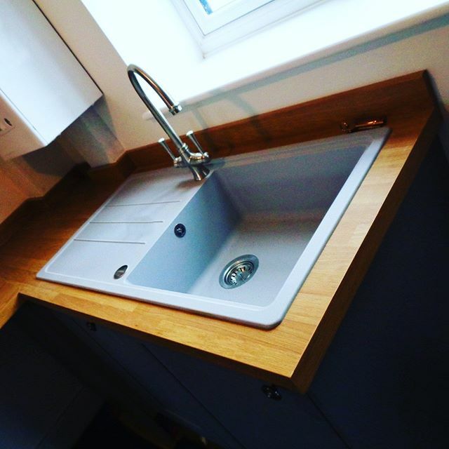 wcoombes_sons's tweet image. Utility - Pretty, Simple and Practical
#prettyandpractical #utility #sink #tap #woodworktops #utilityroom #somersetbuilders #newhouse #wcoombes_sons #somersetnewbuild ift.tt/2xdMYct