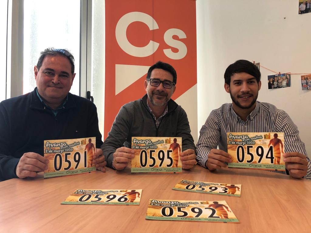 Cs_SanVicente's tweet photo. 🏃♀️🏃♂️ Un año más, apoyando la iniciativa de la Hoguera Carrer Major que organiza la III Carrera Solidaria Avanza con Nosotros, este año a beneficio de la Asociación ADACEA.
#ADACEA #Solidaridad https://t.co/JzFh1zycqg