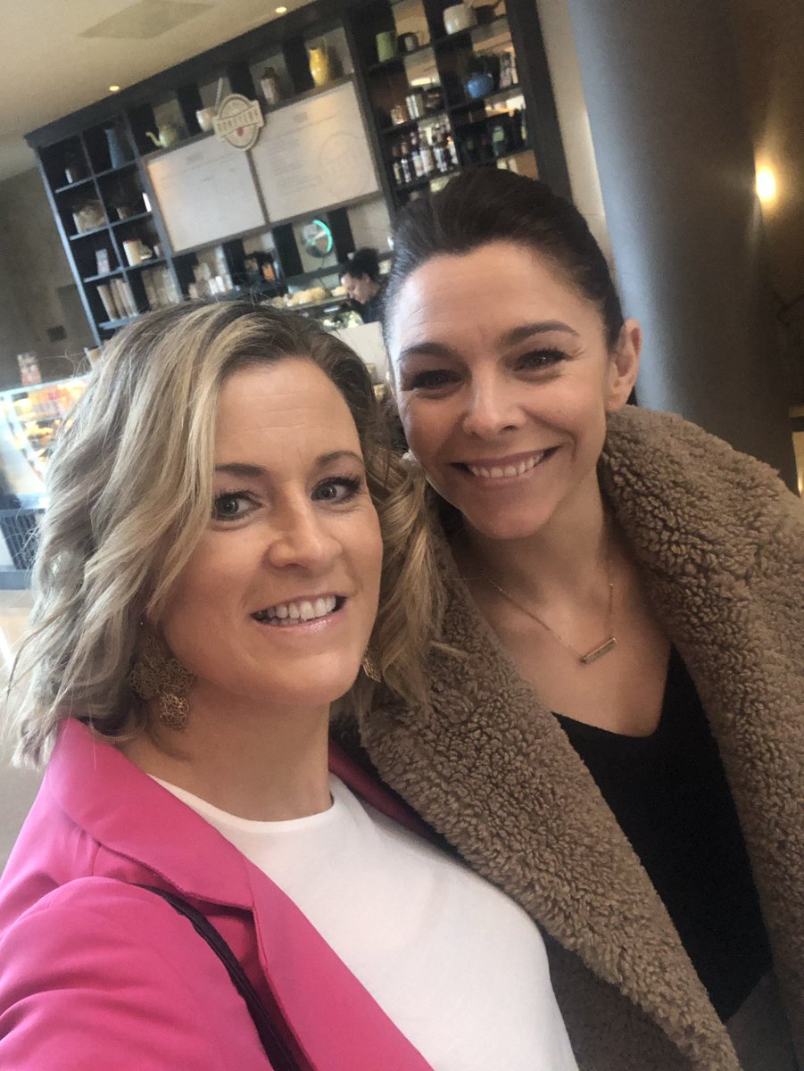 Myself &amp; the lovely Ruth Irwin from Healthy Buzz at <a href="/LEOFingal/">LEO Fingal</a> celebrating International Women’s Day ❤️❤️ #MakingItHappen