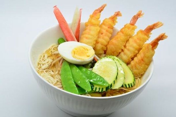Ramen Soup Noodles this lunch time anyone?😍👏⁣

#ramensoupnoodles #noodles #ramensoup #ramen #japanese #wokooshii #kingprawn #tempura #crabsticks #fish #traffordcentre  #lunchtime #lunch #shoppedout #mcr #japanesefood  #japaneserestaurant #manchester #… ift.tt/2vIMx9J
