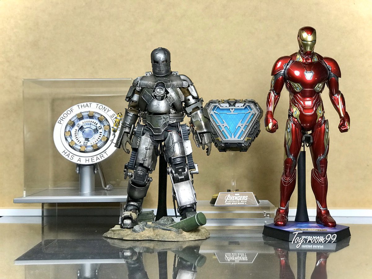 TRoom99's tweet photo. PROOF THAT TONY STARK
HAS A HEART
#hottoys
#mms168 MK1
#mms473d23 MK50 https://t.co/UEjGfeGPkR