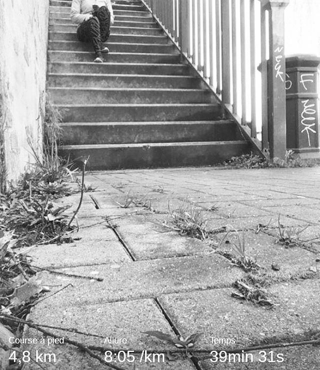 mAsn00py's tweet photo. Séance d’escalier ..
Pour bien commencer la journée 😊
.
Belle journée à tous 😘
.
#escalier .
.
#stravarunning #instarunning #runningirls #runningcommunity #nevernotrunning #nikerunning #squadrunner #courir #courircestlavie #courirpourleplaisir #j❤️co… https://t.co/lpsL40VAo0 https://t.co/B5lkdKDB8h