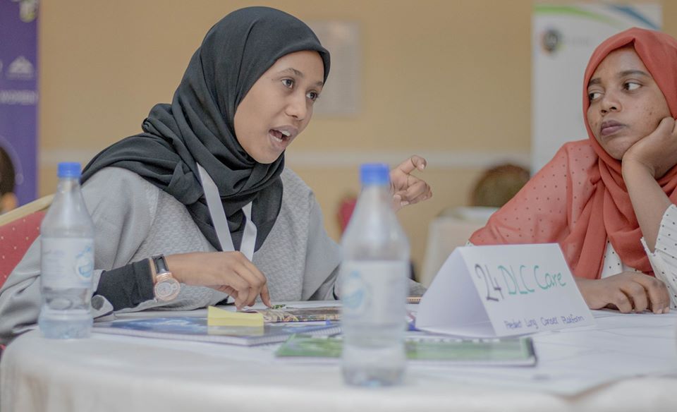 SWKH17's tweet photo. اليوم الثاني : الفرق (10) اثناء العمل على تطوير الافكار
Day 2: Teams working on developing their ideas
#startupweekendwomen #startupweekend #IECSudan #entrepreneurship #sudan #startupweekendwomenkhartoum
#SWKH #SWW #womenempowerwomen #March2020 #womenpower #SWWKH2020 https://t.co/ix3zEfr67k