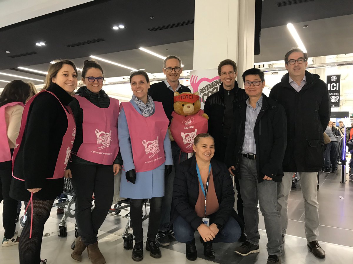 alexdarras1's tweet photo. Aujourd’hui est le premier jour de la collecte nationale des @restosducoeur une 30aine de collaborateurs @SAPLabsinFrance et @SAPFrance vont se relayer toute la journée au #ELeclerc @SoOuest aux côtés des bénévoles. Merci à eux 🙏🙏🙏@sap4good @LifeatSAP https://t.co/aInE0Cbkxw