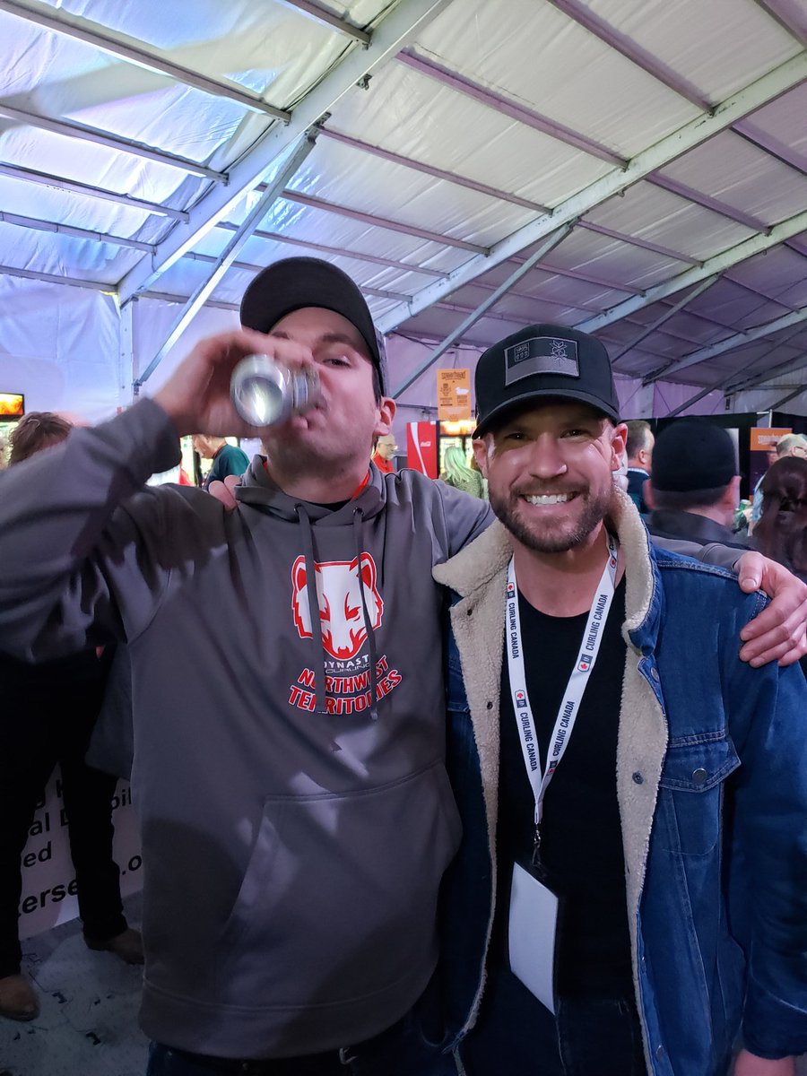 TeamDrunks's tweet photo. Met another legend for the first time last night #patch @Devin_Heroux #feltgreat #notsomuchnow #goingtomorningclass https://t.co/WRTcMZi7yX