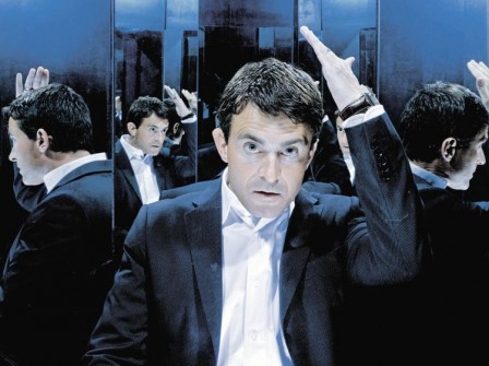 Fils2Psy's tweet photo. Manuel Valls dit vouloir être "utile" à Emmanuel Macron 👀 Un petit coup de gel et un petit coup de peigne là-dessus, et roule ... Allez c'est reparti comme en quarante ... 9 . 3 ! https://t.co/UCwR8nWd7P