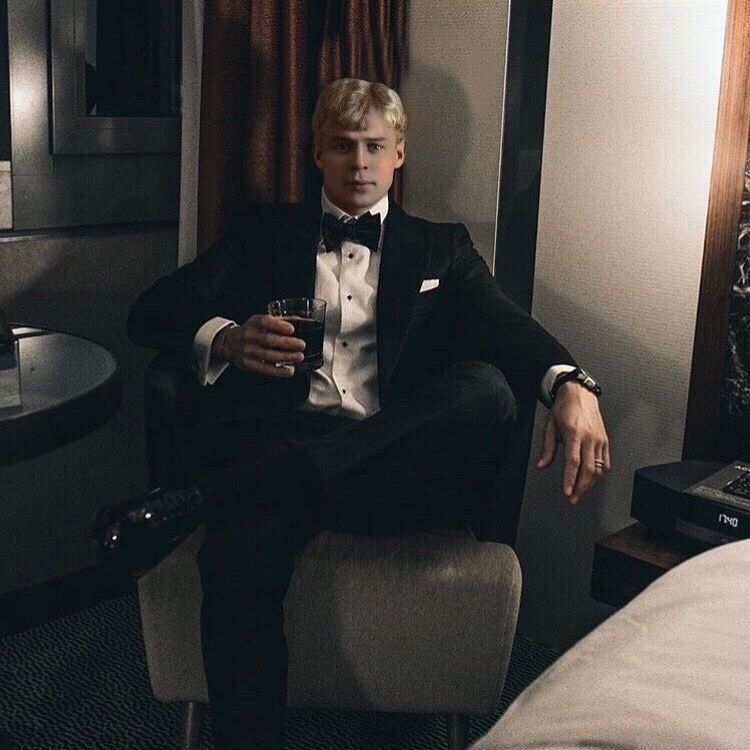 drunktwi's tweet photo. Ecли бы у Eceнинa был инcтагpaм https://t.co/TPEVhNARNZ