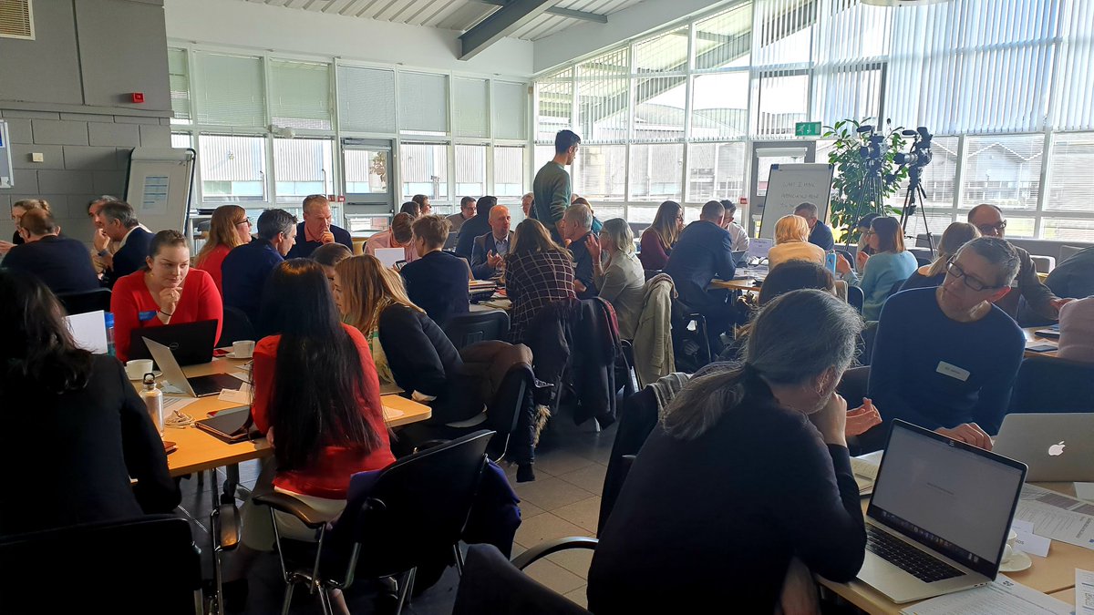 Diverse discussions and knowledge sharing underway on EdTech and learning at today's Cambridge Digital Learning Colloquium @CambridgeUPELT #ELT #edtech