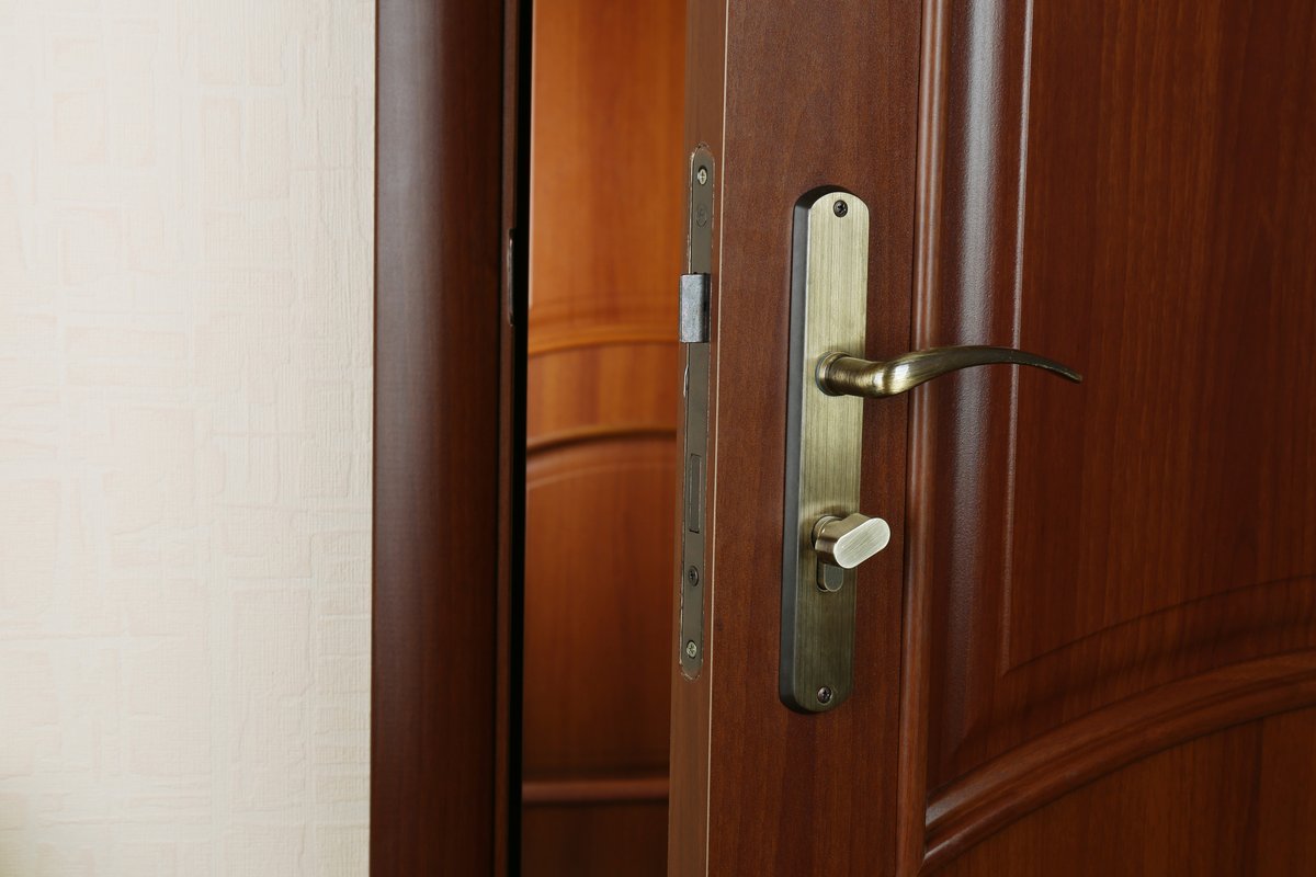 We offer a comprehensive range of both modern and traditional security solutions.

#PaulQuickLocksmith
#LocksmithLondon
paul-quick-locksmith.business.site