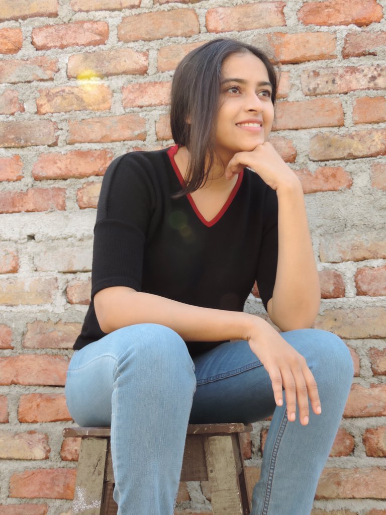 SDsridivya's tweet photo. We’re born to fly, so let’s keep living till it all falls down! https://t.co/oU8gL8IiI7