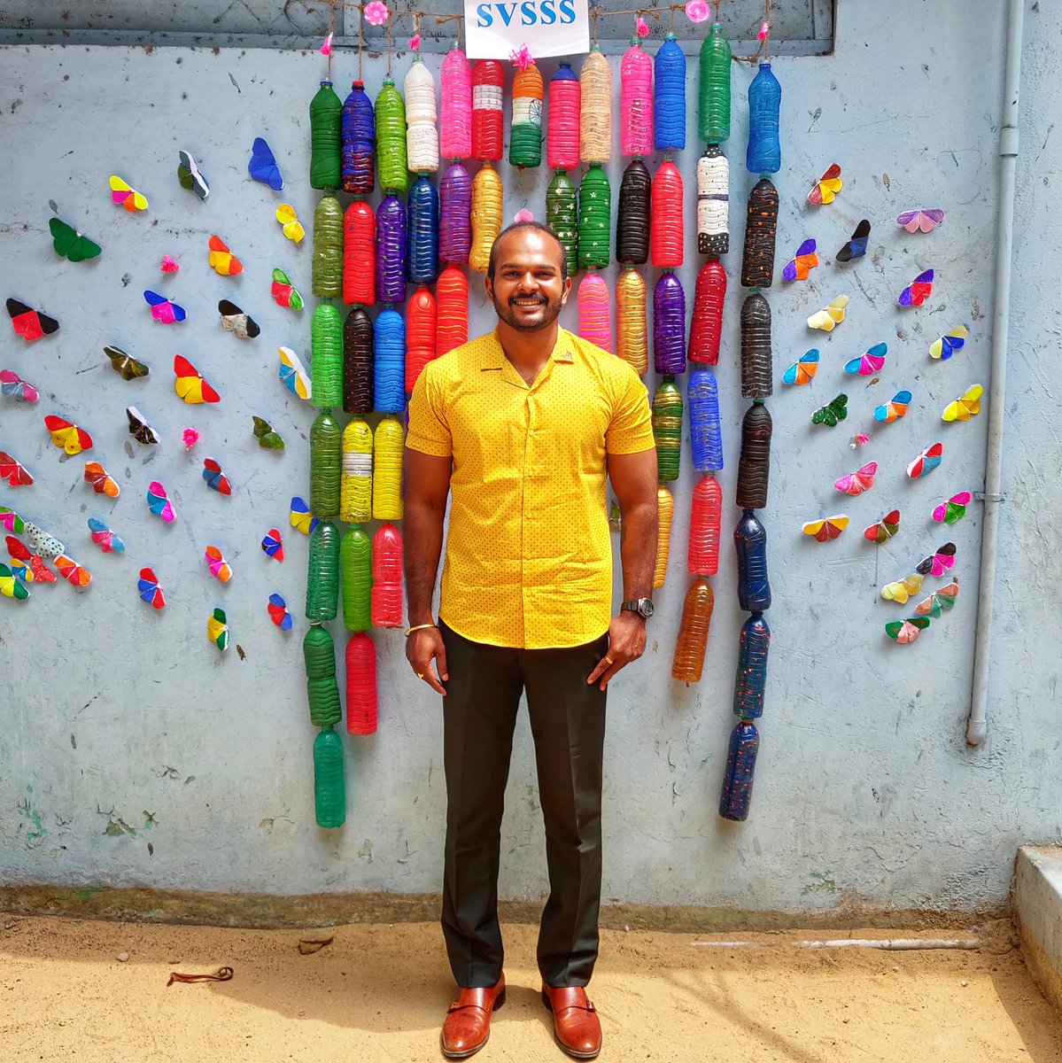 cnpaulpradeep's tweet photo. Had an amazing opportunity to judge nope #learn from these future social entrepreneurs, who exhibited their skills in #TrashChamps event conducted as part of #AgalFoundation course at #ShrineVailankanni school..
#TrashTroopers #CleanEvent #SwachhBarath #LetsTalkTrash
#PaulPradeep https://t.co/L6UQOaY0MH