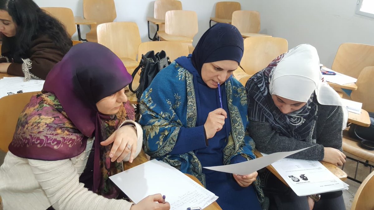 CRDP_Liban's tweet photo. #PITB #Dar_Zahle #Dar_JebJanine
"I don't understand English, help me!", a training workshop for cycle 1 teachers on designing an oral and written comprehension sessions.
#Education #CRDPliban https://t.co/u1TgRr4yWl