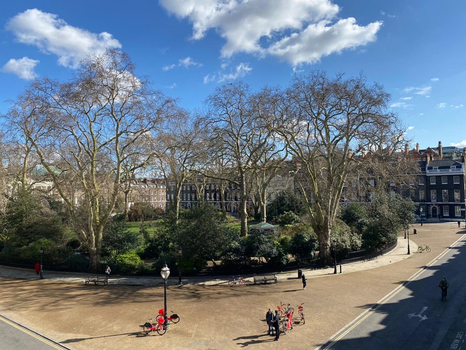 ConnaughtJobs's tweet photo. #employeeappreciationday How about office location appreciation day? #London https://t.co/6zX4dxUIce