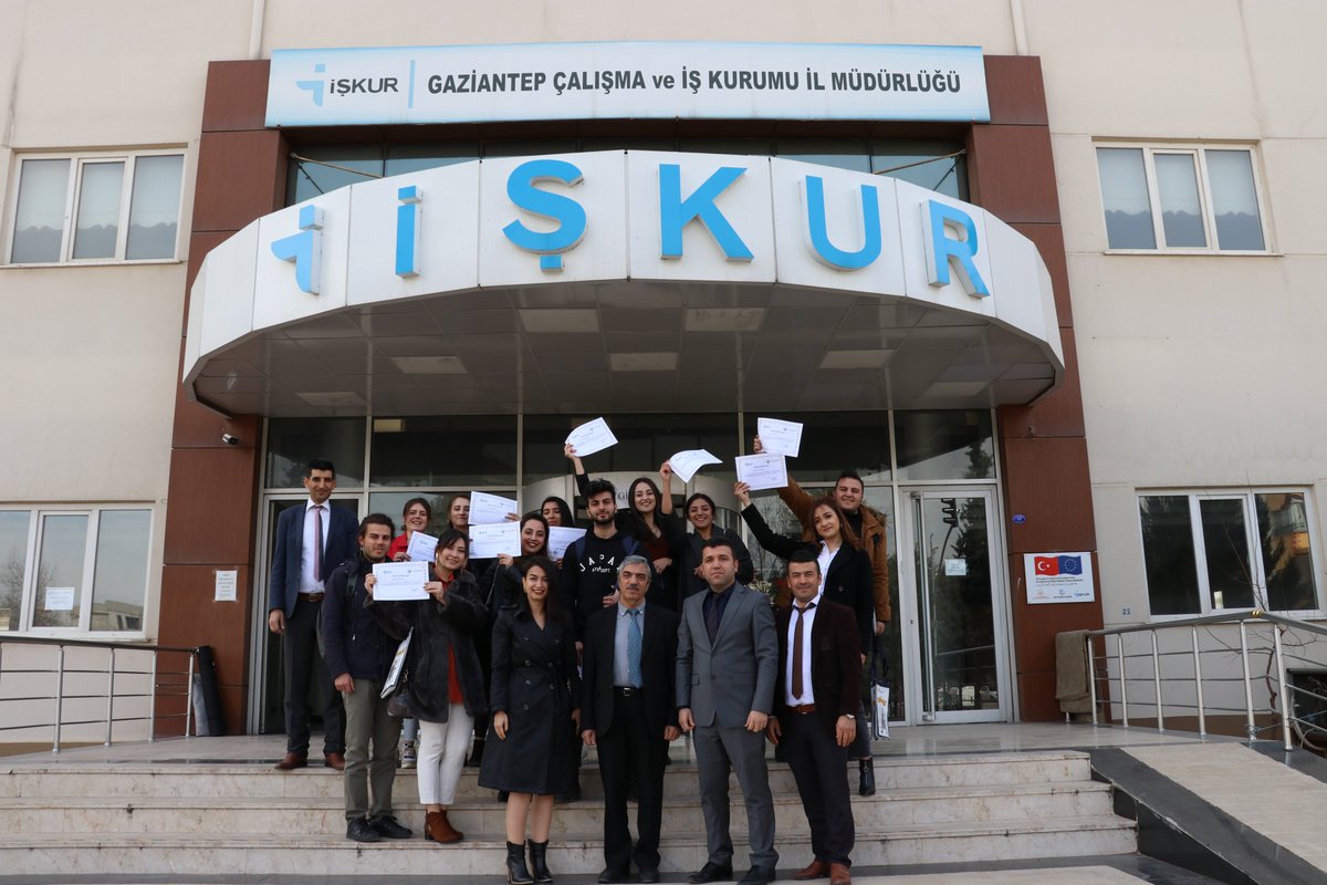 HKÜ Kariyer Merkezi ve İŞKUR ortaklığıyla <a href="/hkunv/">Hasan Kalyoncu Üniv</a> öğrencilerine “CV Yazma ve Mülakat Teknikleri” eğitimi verildi. Öğrencilere meslek hayatlarında kolaylık sağlayacak eğitim her ay düzenli olarak gerçekleştirilecek. 
<a href="/iskurgaziantep/">İŞKUR Gaziantep</a> 
<a href="/HkuKariyer/">HKÜ Kariyer Planlama Uygulama ve Araştırma Merkezi</a> 
#hkunv