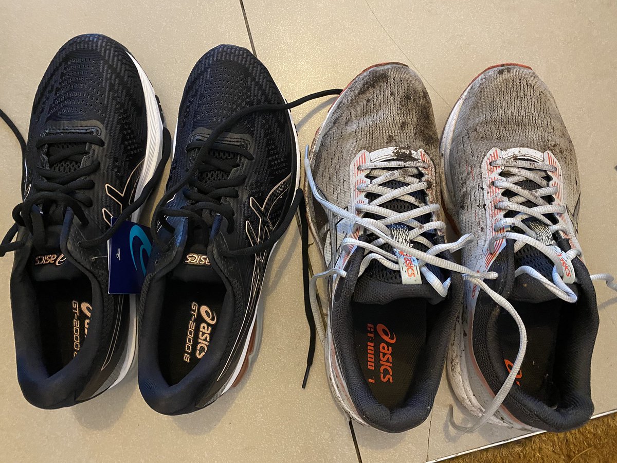 TamlynWorrall's tweet photo. Trying to find the positives on this frustrating day: counteracting muddy and wet towpath running conditions by ordering black trainers! π πββοΈ #marathontraining #FridayRunClub @UKRunChat @ASICSUK https://t.co/uvHJ9eeuqJ