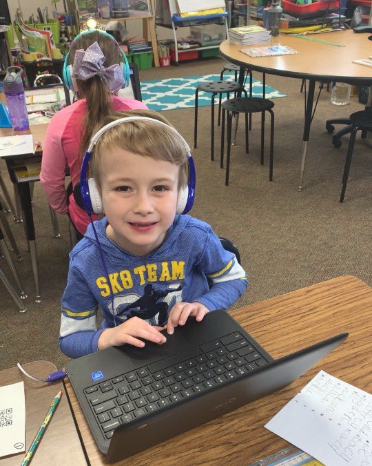 dckep's tweet photo. My students love to work on the RazKids website on their chrome books! #myjblions #welovecomputers https://t.co/xfqIPRn2BH