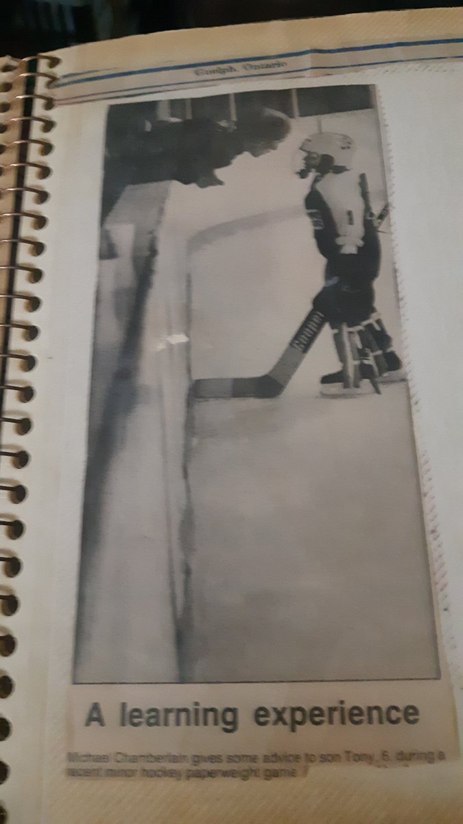 CStrouza's tweet photo. #HockeyIsForEveryone #learning #oldschool #HockeyIsForEveryone #waybackfriday https://t.co/faYNLD54vL
