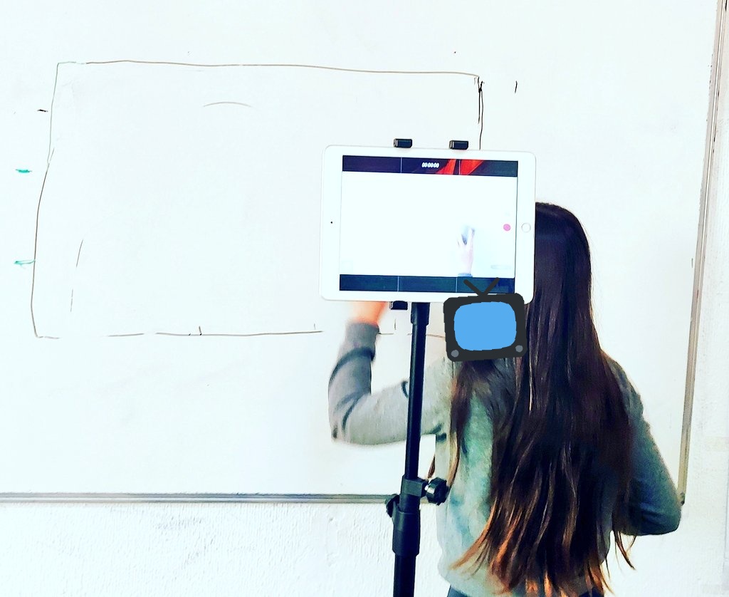 garrilengua's tweet image. Grabamos nuestros #videotutoriales #1ºESO #textosprescriptivos #IESAlhadra 🎥