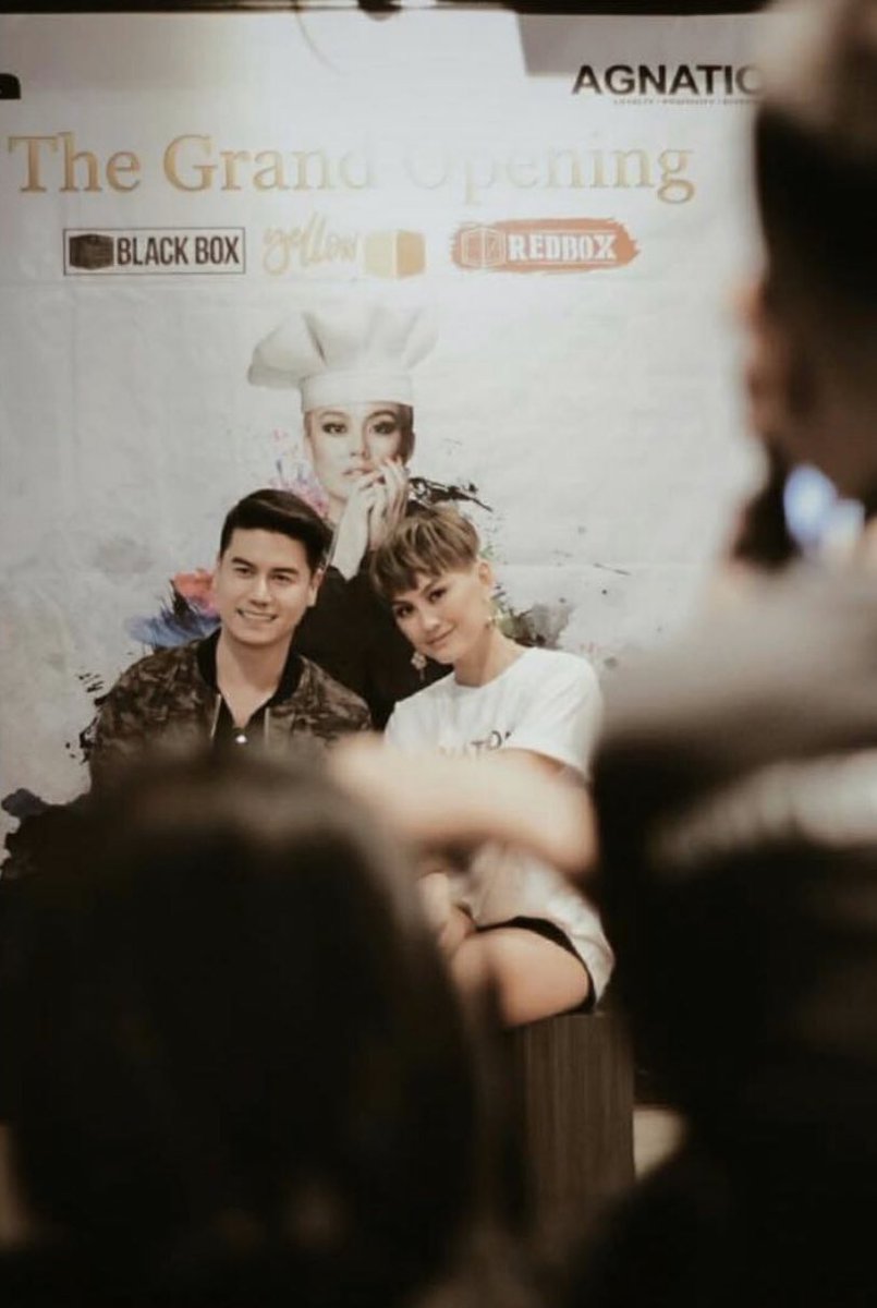 NoloLopezTV's tweet photo. RETWEET!!! Please make my baby @agnezmo win #BestFanArmy #iHeartAwards #AGNATION https://t.co/RhJk8M9hrW