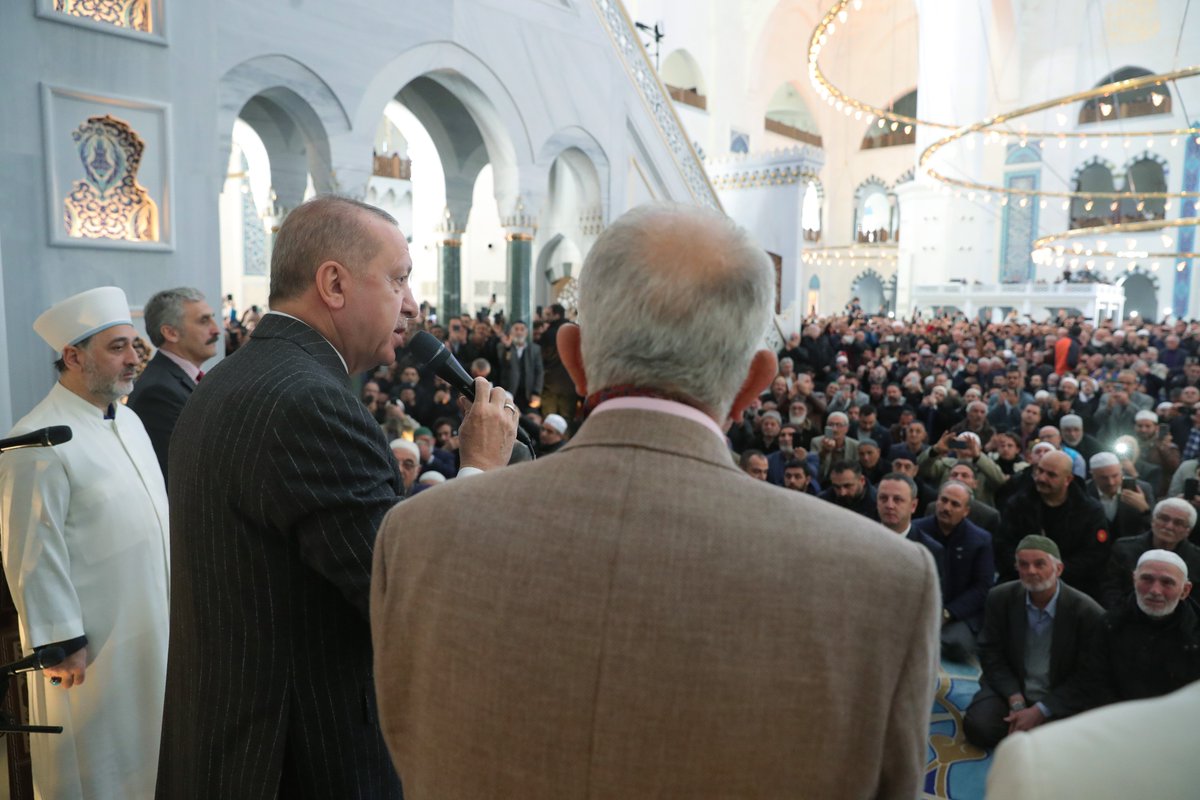 Cumhurbaşkanı Erdoğan, Cuma namazını Büyük Çamlıca Camii’nde kıldı tccb.gov.tr/haberler/410/1…
