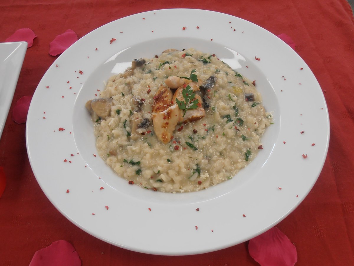 sandbachDTfood's tweet photo. This one's for Joe's mum. Thanks for the follow. He's done a great job today. Miss B said his Guinea Fowl Risotto was better than hers!!!!!! 🥰We're still eating the cake. https://t.co/TpWp9lRRPY