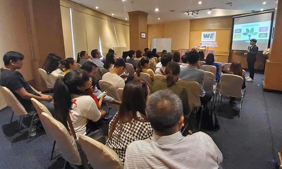 WellthTogether's tweet photo. งานประชุม ที่บอกต่อ สิ่งดีๆๆ
ใกล้ ไกล แค่ไหน เราทำได้
#wellth​ #wellthTogether​ #wellthshop​center
#​งานออนไลน์ #รายได้เสริม #ธุรกิจ #หางาน https://t.co/hCIRaOkKsI
