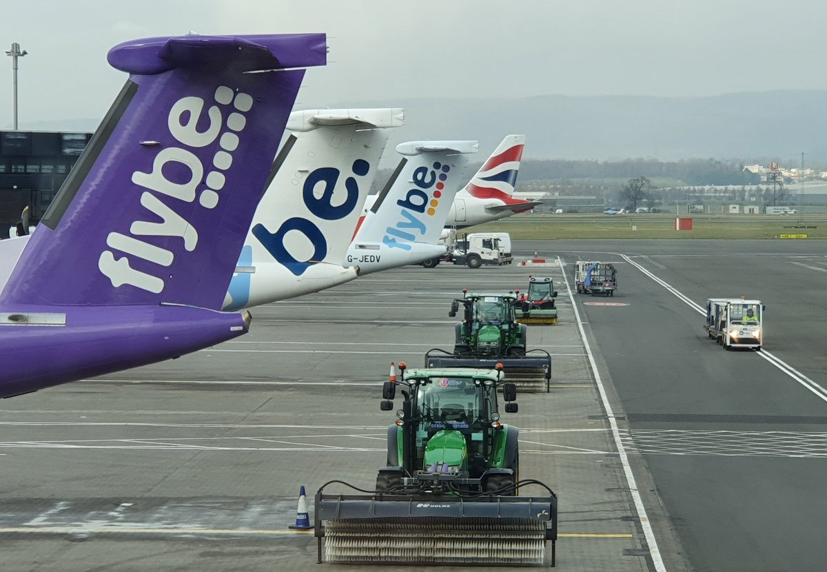 MusicSnobb's tweet photo. Flybe be be.....
So when will these be picked up?
#Flybecollapse #Flybe #FlyBye https://t.co/UFpUtLjwoN