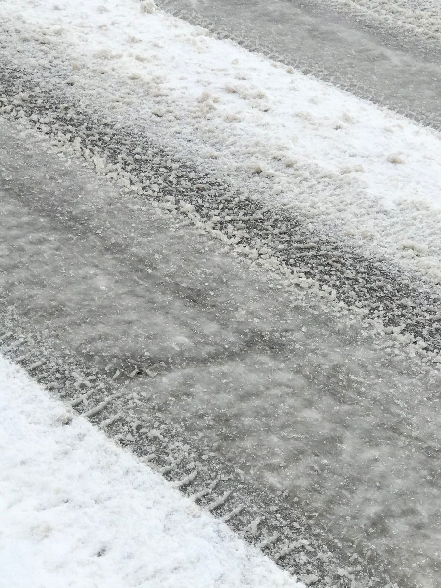 theeyesthelimit's tweet photo. My roads today. Plow went by 10 minutes after the bus came @STWDSTS https://t.co/HZJjHH1EI1