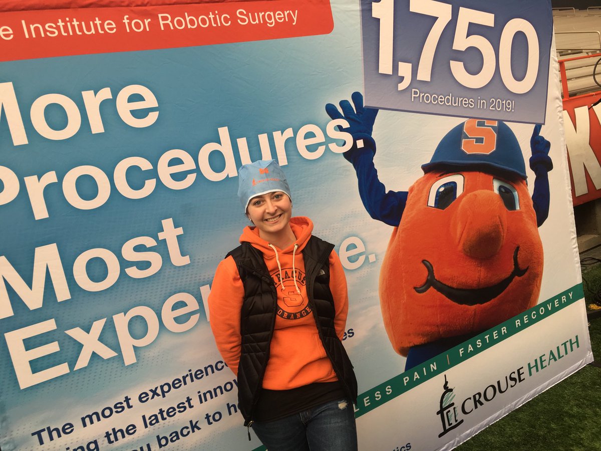 CrouseHealth's tweet image. Future robotic surgeon? #DaVinciRobot #minimallyinvasivesurgery