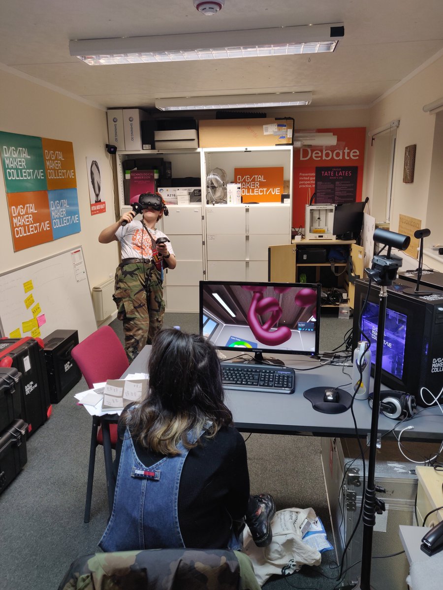 TateExchange's tweet image. From the art studios @ChelseaUAL to virtual reality painting with @CCWDigital @CamberwellUAL to Tate Exchange #Uni2Unicorns event.

Join #artsDMC students Emma Caro, Leah Simmons and Christina Nteventzi  as they explore the future immersive #VR art studio tate.org.uk/whats-on/tate-…