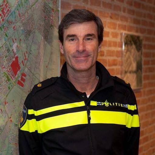 Vanavond rond 18.20 uur: terug van even weggeweest: de politie rubriek met @polAalsmeerDorp op je radio.