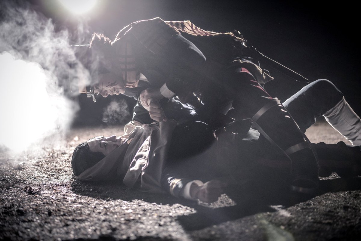 666zikill's tweet photo. 【ゴールデンカムイ/cos】
.
.
.

俺が　必ず「　」してやる
.
.
.
▼
杉元 佐一*ジキル
尾形 百之助*アヲイ

photo*こんぶ

#お泊まりバトル0114 https://t.co/fzyktLKmKj