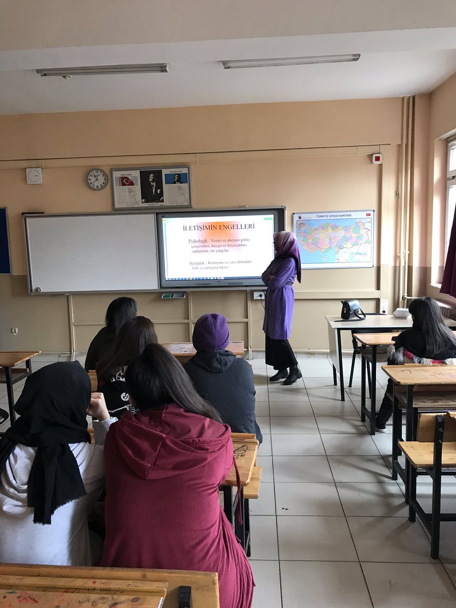 Umudum öğretmenim projesi kapsamında öğrencilerimiz ile iletişim engellerini nasıl aşabileceğimizi konuştuk 🌸<a href="/nalanyuksel19/">Nalan Yüksel</a> <a href="/sultangazimem1/">Sultangazi İlçe Millî Eğitim Müdürlüğü</a> <a href="/Snenehatunmtal/">sultangazi nene hatun mtal</a> <a href="/Ozay_SERT/">Özay SERT</a>  @umudumogretmen1 Sultangazi Nene Hatun MTAL